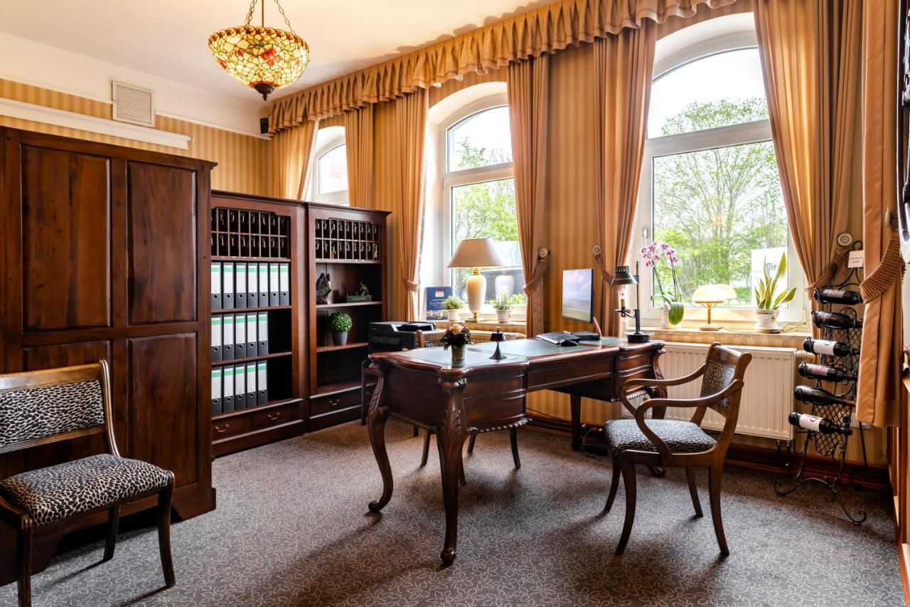 Hotel & Restaurant Villa Ulmenhof Бредштедт Экстерьер фото